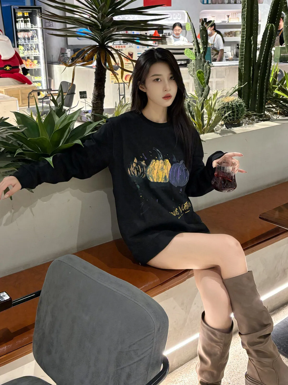 Louis Vuitton/Louis Vuitton 24FW graffiti hand-painted pumpkin round neck sweatshirt